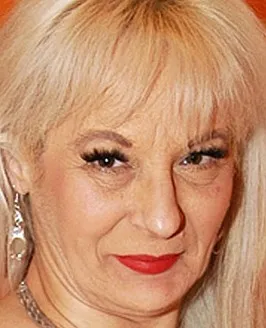 Amanda Domina
