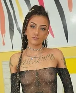 Caroleta Roots