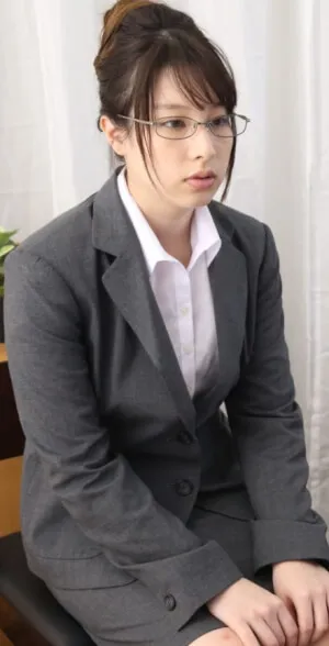 Chinami Sakura