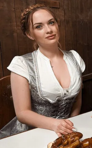 Elena Rebelle