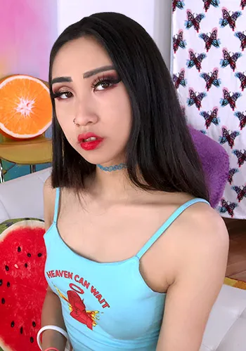 Eva Yi
