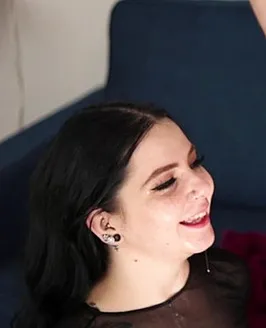 Lily Thot
