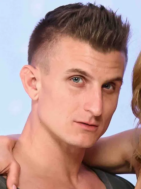 Oliver Faze