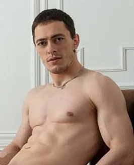 Valentin Hard