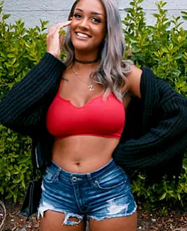 Zoey Sinn