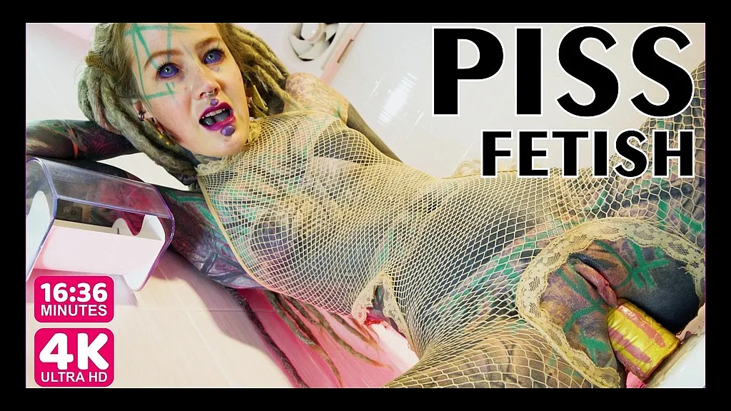 Anuskatzz's Solo Anal Masturbation with Dildo (UHD 4K)