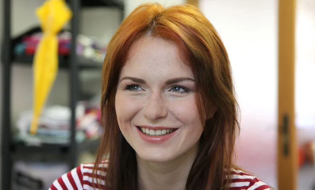 Amber Fox: Red Head Blowjob & Cum Swallowing