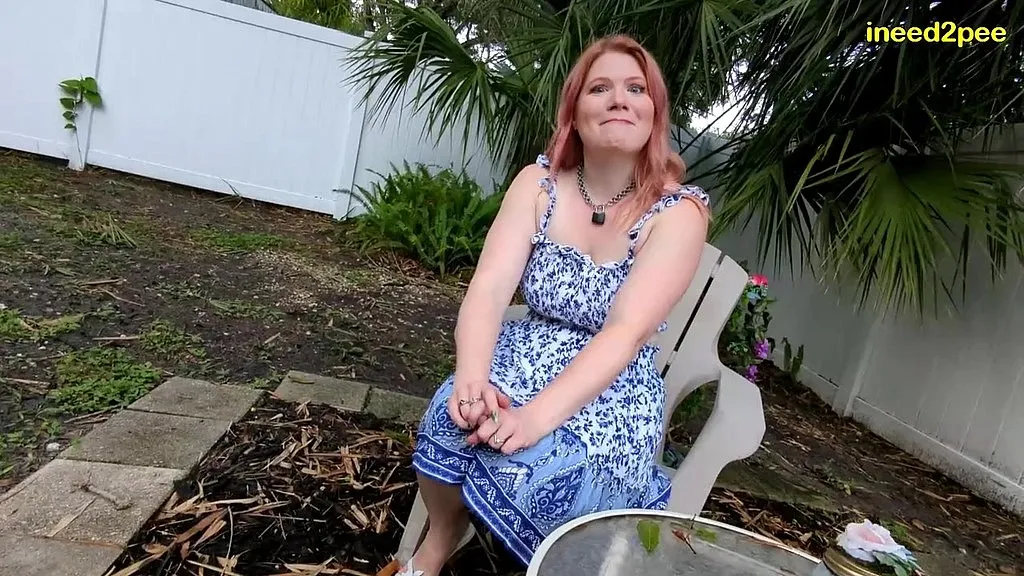 Ami Mercury's Shocking Pee Moment - HD Pissing Video