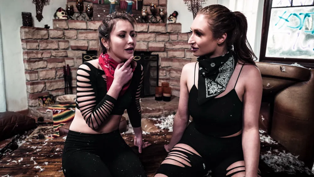 Paige Owens and Skylar Snow: Lesbian Revenge with Fingering and 69