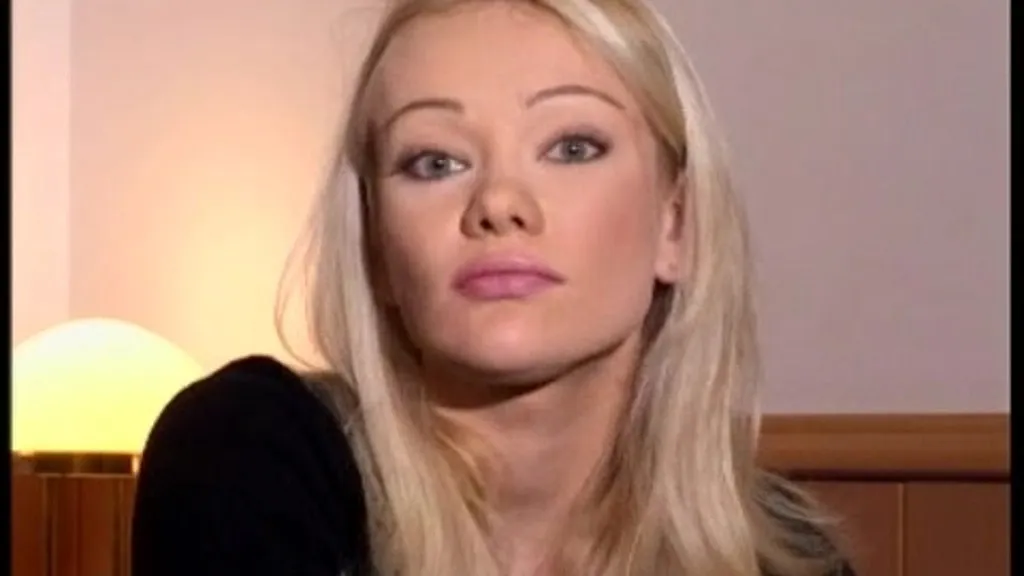 Angela's Sensual Casting Call: Natural Tits, Blonde Beauty in Rough Sex