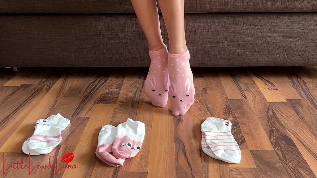 Asian Petite Newbie: Cute Solo Foot Worship in Socks - Featuring [Performer 1], [Performer 2], [Performer 3]