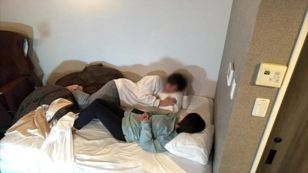 Asian Squirting: Big Dildo Episodes" or "Asian Squirter: Cowgirl With Big Dildo" depending on the focus of the video content.