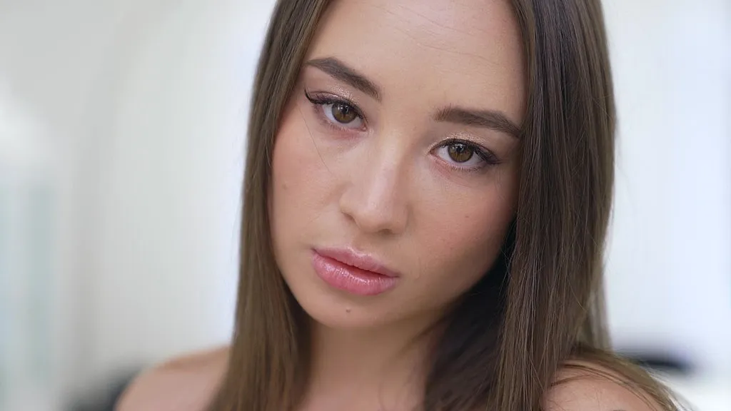 Pretty Mary and Leo Casanova in Hard & Fast Anal Interracial Scene
