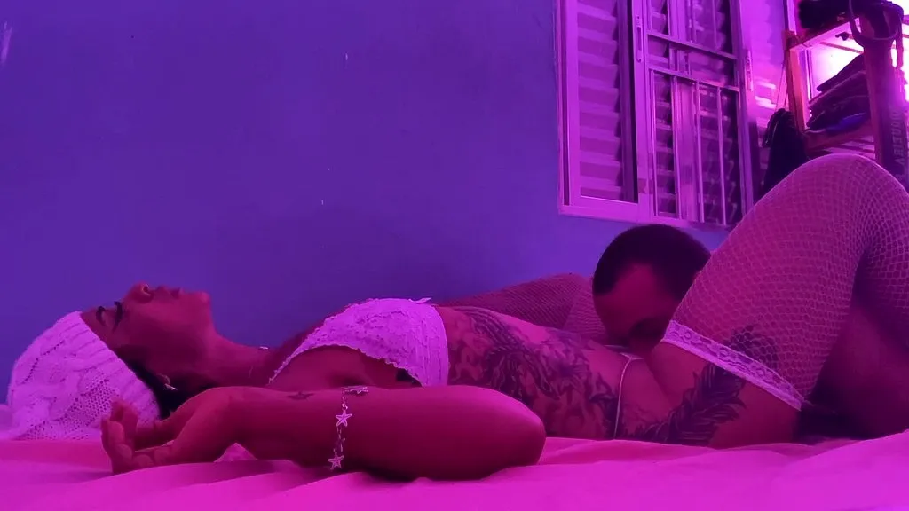 Tattooed Brunette MILF Samantha Squirt: Anal & Blowjob Performances