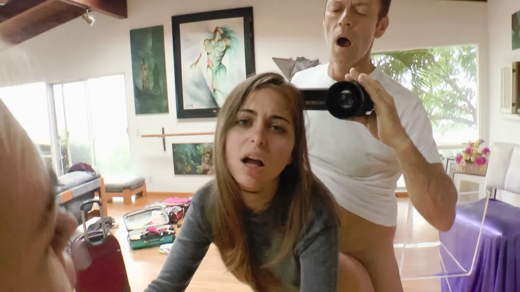 Riley Reid & Rocco Siffredi - Brunette Tattooed Stars: Fingering, Blowjob, Deepthroat