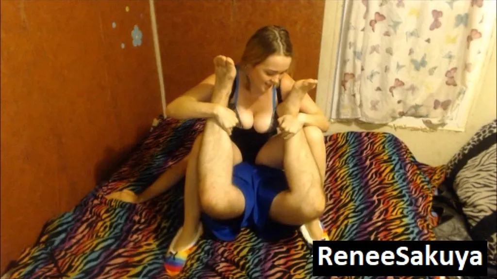 Muscular MILF Renee & Brunette vs Bald Man in Wrestling HD
