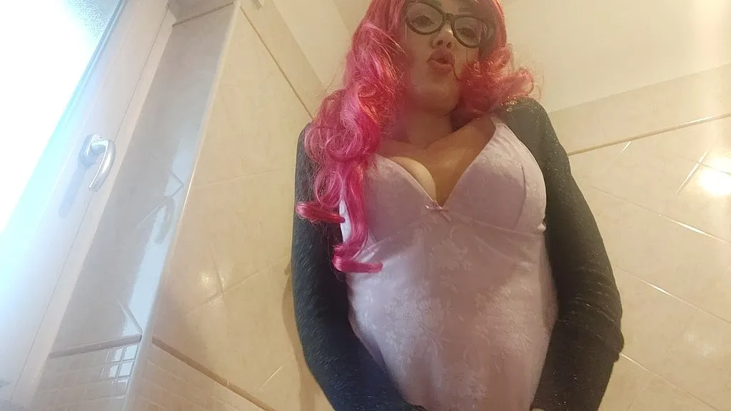 Lovenia's Shocking Pissing & Ass Worship Session in HD: Close-up Solo Performance
