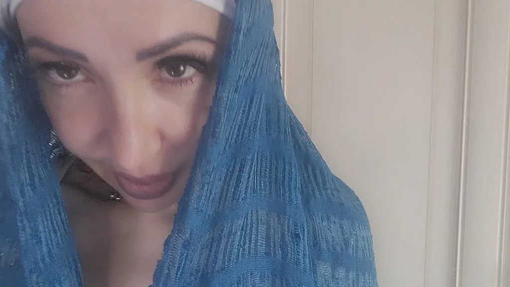 HD close-up video: Beautiful women in lingerie with fetish for piss and big boobs