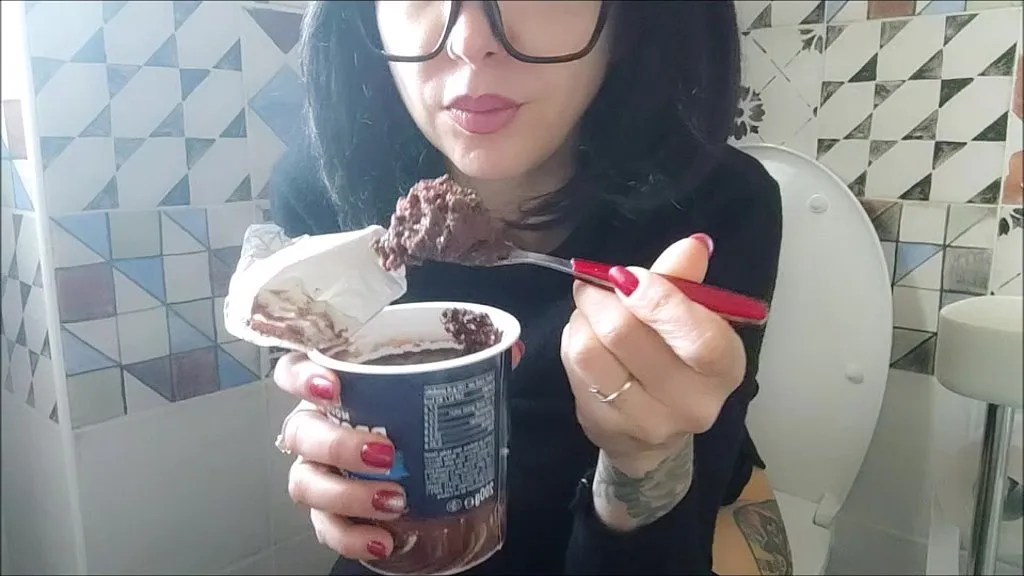 Chantal Channel's HD Toilet Session: Tattooed MILF in Lingerie Pissing - Close-up ASMR