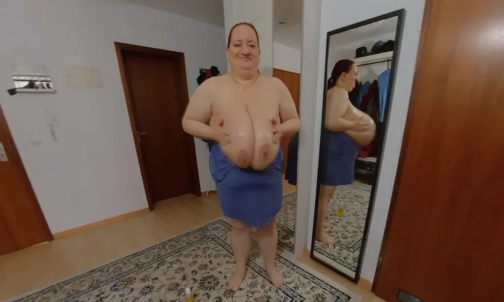 Sunniva's 3D 180° VR Video: Huge Tits in 60 FPS