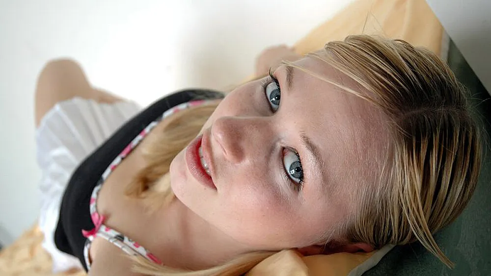 Mary Anne's Teenage Blonde Facial - HD