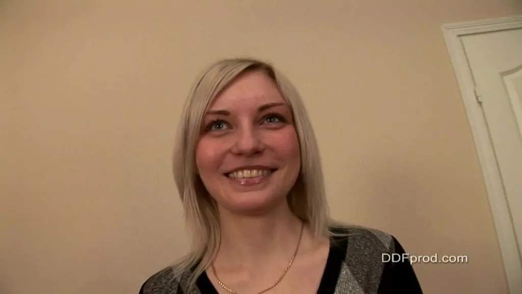 Alisa: Russian HD GONZO Video