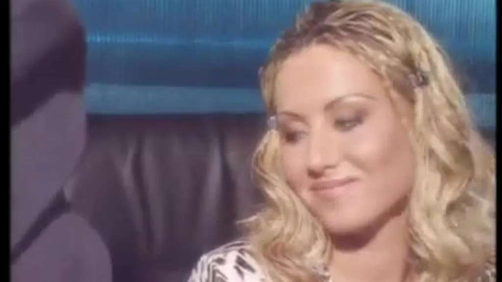 Sandra Iron: Anal Sex - Blonde Bombshell Goes deep