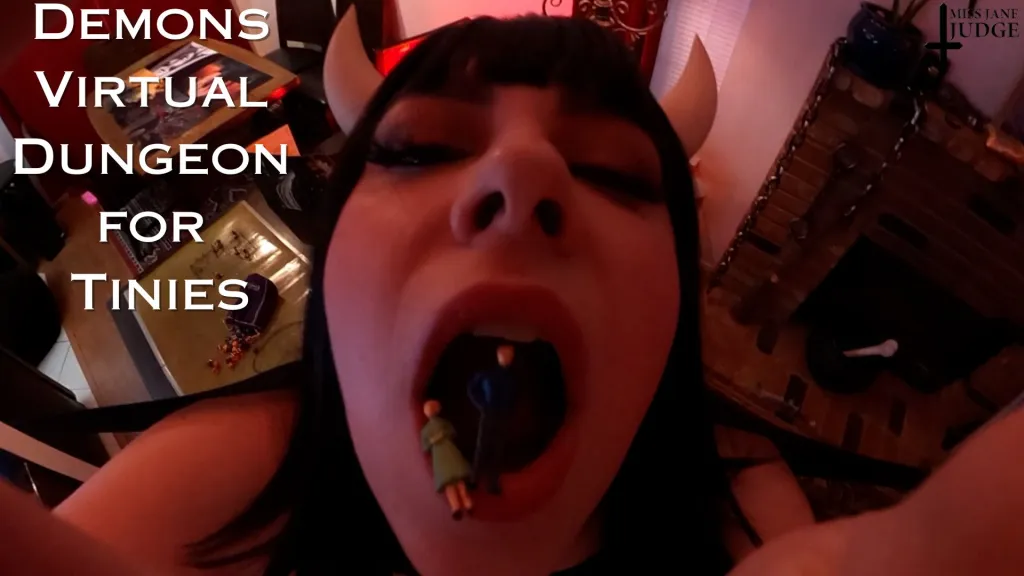 Jane Judge's Solo Fetish Masturbation in Stockings - VR 360° POV