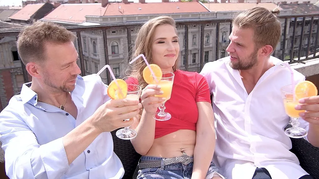 Nicole Pearl, Erik Everhard, Vince - Russian Blonde in 4K Threesome: Deep Throat, Double Penetration, DP
