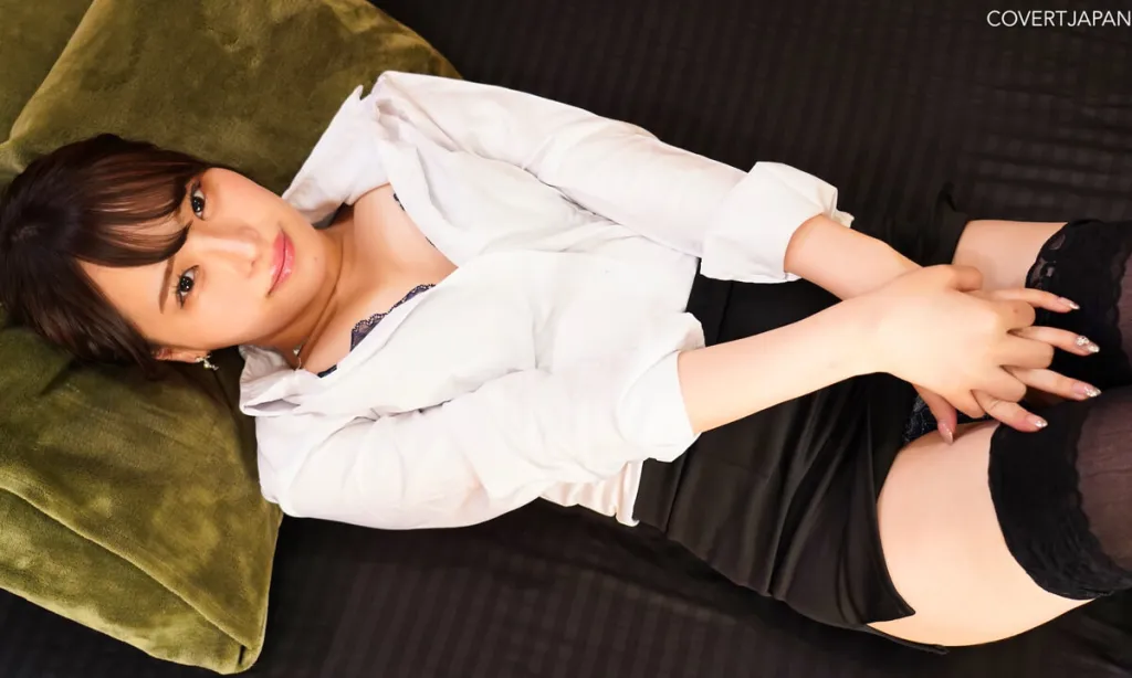Dr. Akina's Japanese Homesick Cure: 60 FPS 3D Cowgirl and Reverse Cowgirl with Dr. Akina, Dr. Tanaka, and Dr. Yamamoto