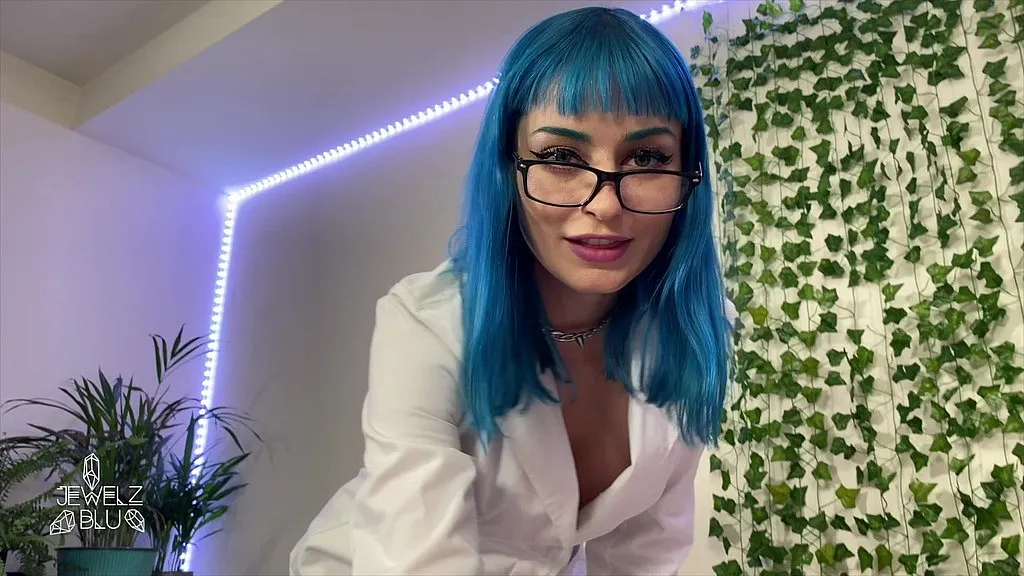 Jewelz and Mike's Anal Cosplay Foot Fetish: HD Rough Sex Video
