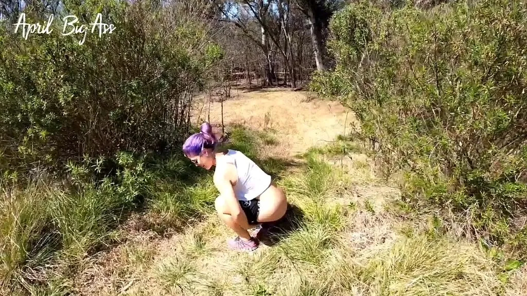 Aprilbigass and Ragnarok in a Stepped-Up Field Day: BDSM Piss Drinking and Deep Throat
