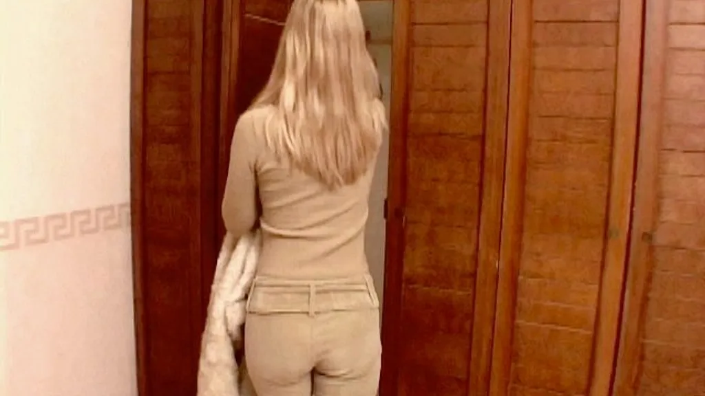 Viktorie's Anal & Ass to Mouth Cumshot (Czech HD)