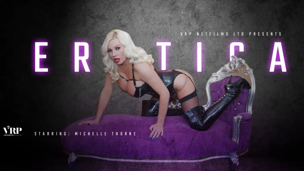 Michelle Thorne's VR MILF Fingering Session - 4K, HD, 180°