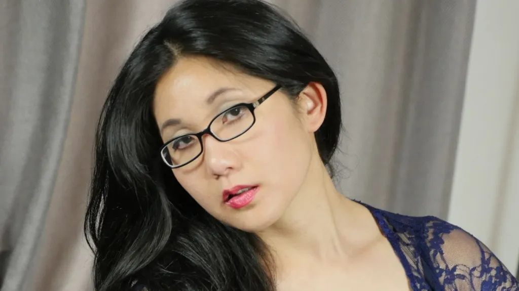 Amy Jane's Brunette Stockings and Lingerie Striptease in VR