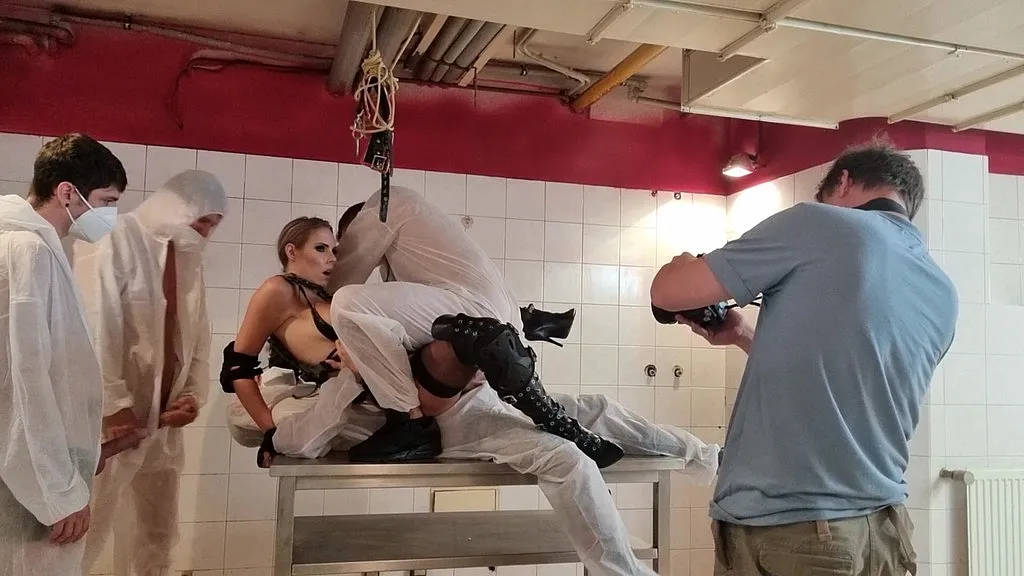 Max Dior, Florane Russell, Stanley Johnson: Triple Anal Penetration - Behind the Scenes (BTS)