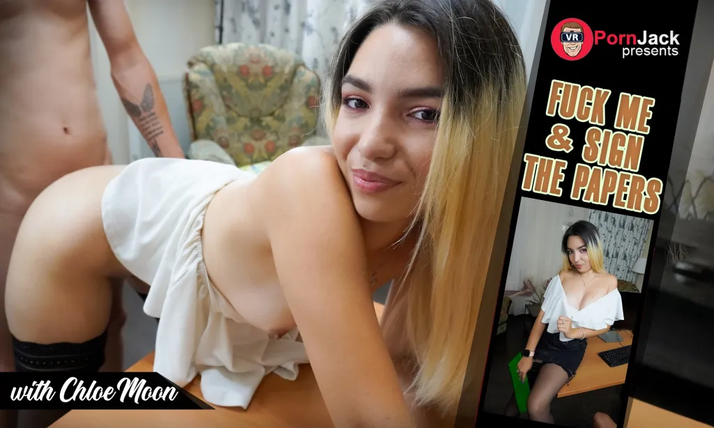 Chloe Moon's POV Blowjob in HD - Stockings, Blonde, and Shaved Pussy