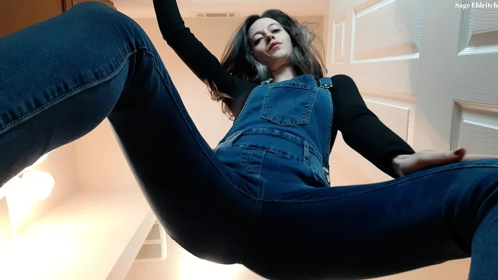 SageEldritch: Desperate Giantess Pisses in Denim Overalls (HD POV)
