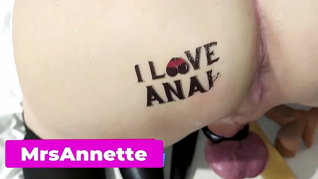 MrsAnnette & SissyBoy: HD Anal Fisting & Strap-on Play in Stockings