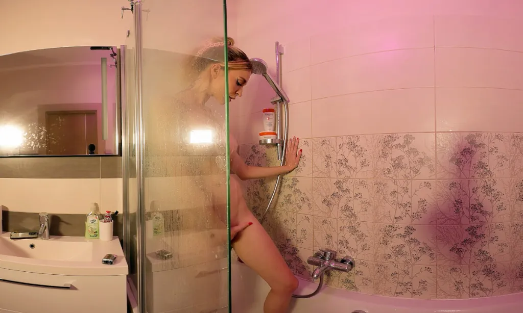 Samantha Rouge's Intimate 180° VR Date in 4K: Shower Scene