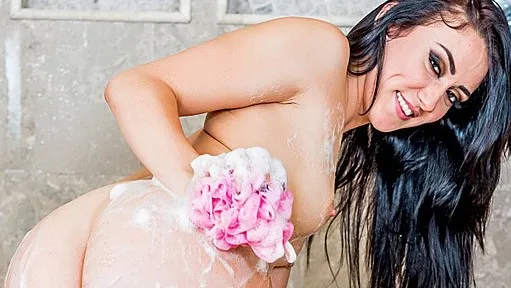 Mandy Muse: Steamy Shower Sex - VR Binaural Belles
