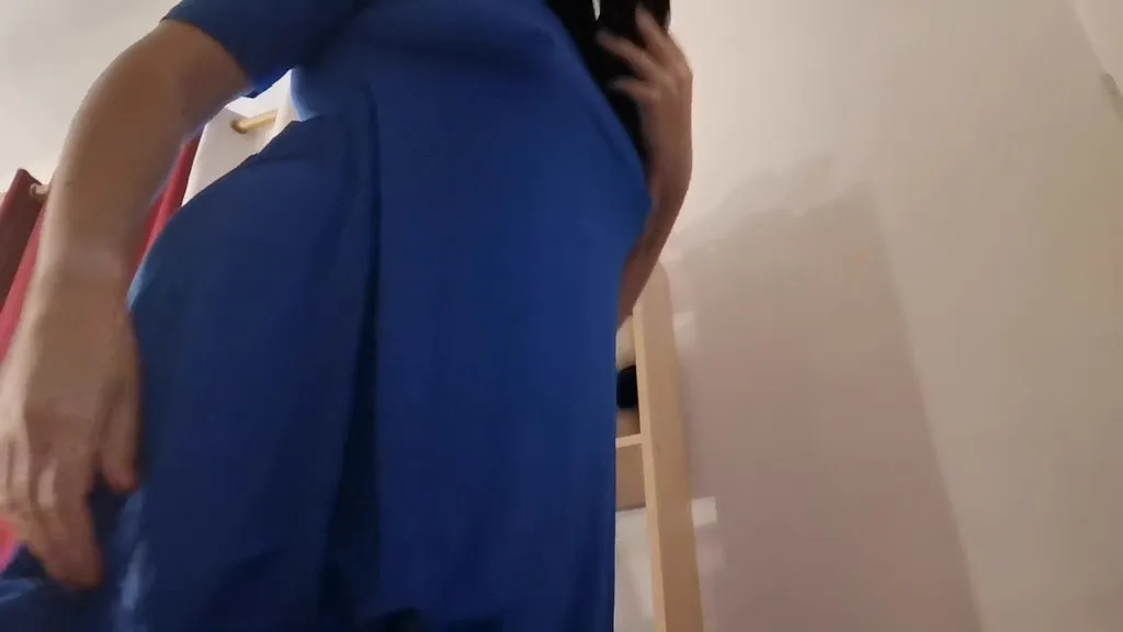 Pregnant Italian MILF Nicoletta Embassi in Milk Bath Fetish Video