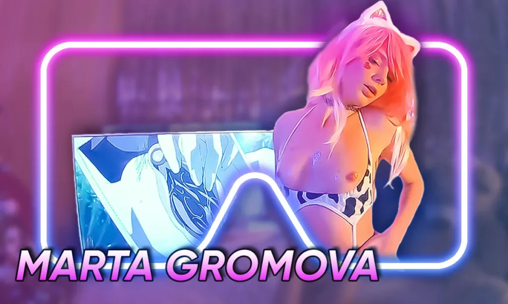 Marta Gromova's 180° Blonde Lingerie Show (VR 180°, 4K)