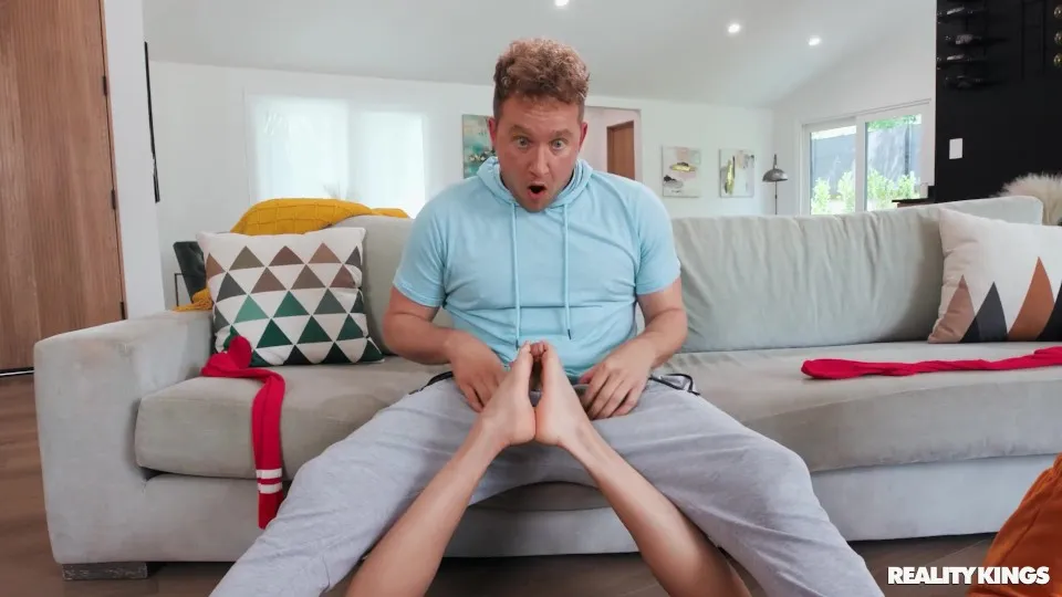 Van Wylde, Eliza Ibarre, Latina GF's Roommate - Foot Fetish & Video Game