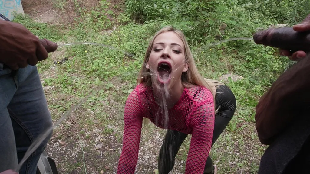 Ria Sunn, Lutro & CJaybangz: Piss in Ass & Ass to Mouth - HD