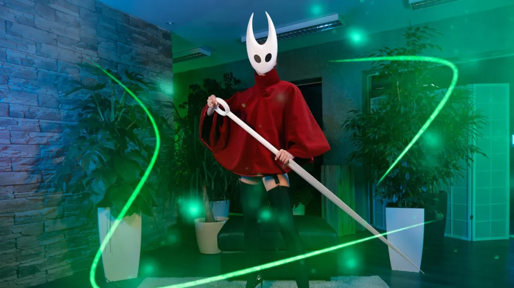 Stacy Cruz as Hornet (Hollow Knight) - Brunette VR Cosplay Parody in 7K