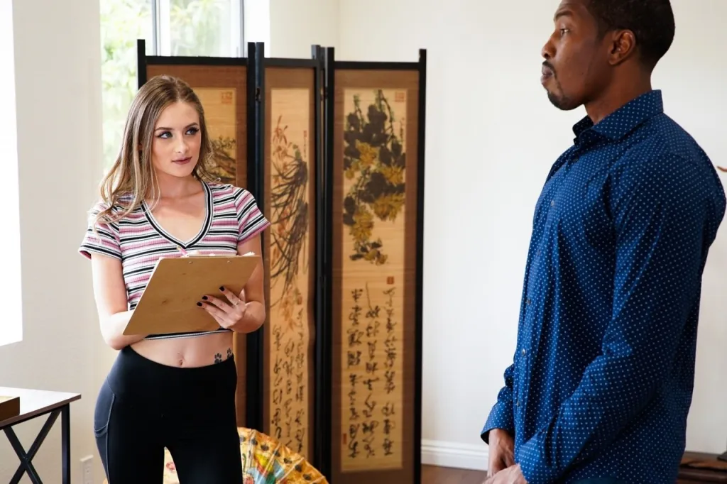 Kyler Quinn & Isiah Maxwell: Unexpected Massage Session - Interracial Blowjob & Intimate Massage