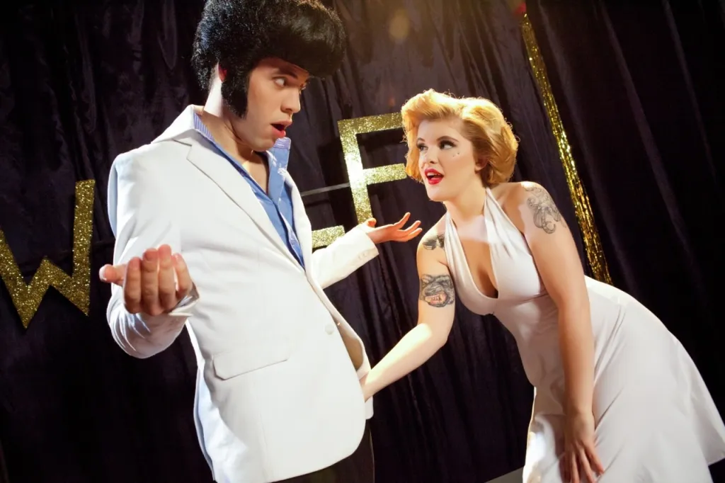 Mariah Mars and Wolf Hudson in Explicit Performance