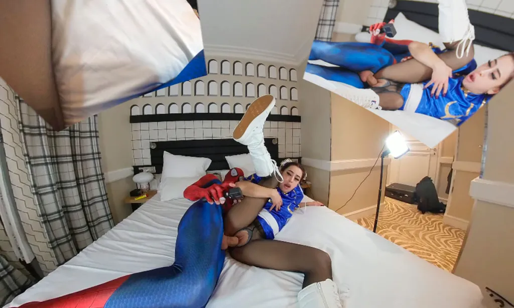 Juliette Sweetslut in Cosplay Missionary and Doggy Style
