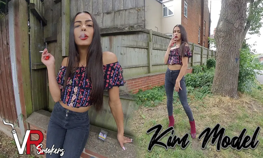 Brunette Babe Kim's Teasing Smoke Break - HD Video (performer: Kim)
